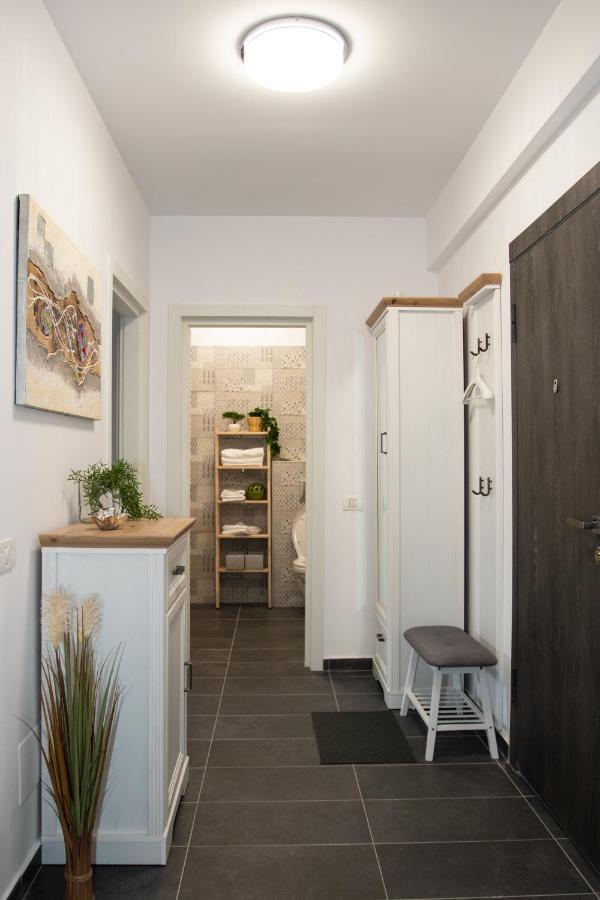 Lazo Two Room- Luxury Apartment Bucureşti Eksteriør bilde
