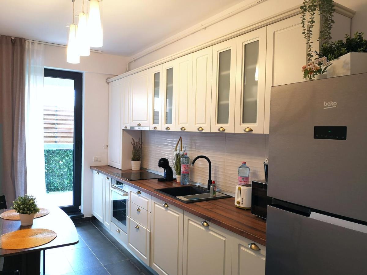 Lazo Two Room- Luxury Apartment Bucureşti Eksteriør bilde